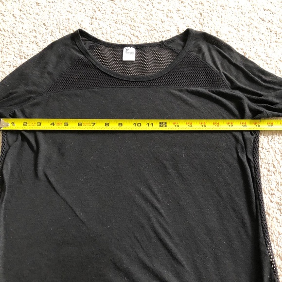 Old Navy active top (small) - Picture 8 of 10